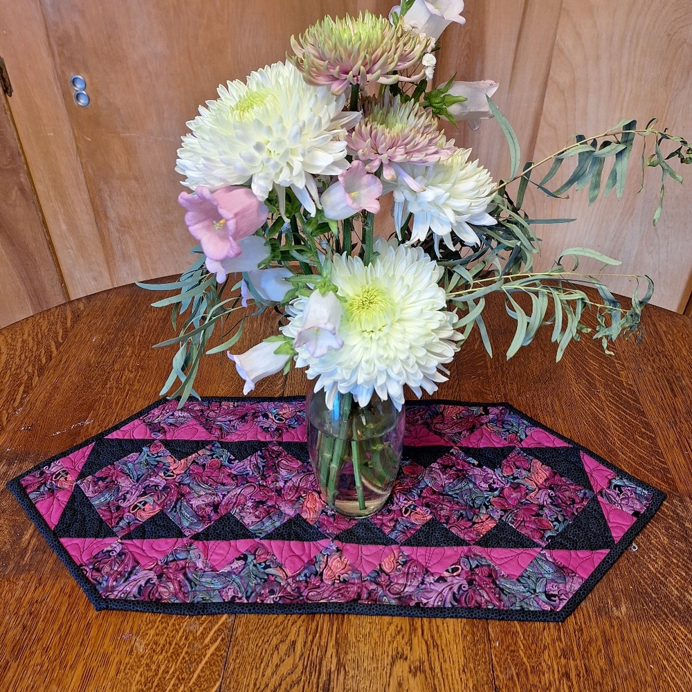 Handmade Quilted Geometric Floral Table Runner , NWOT